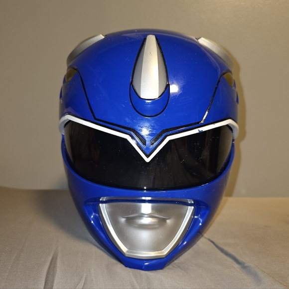 Hasbro Power Rangers Mighty Morphin Blue Ranger Helmet - Picture 1 of 6